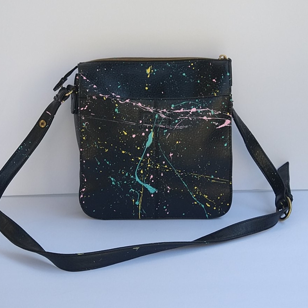 Relic shoulder purse